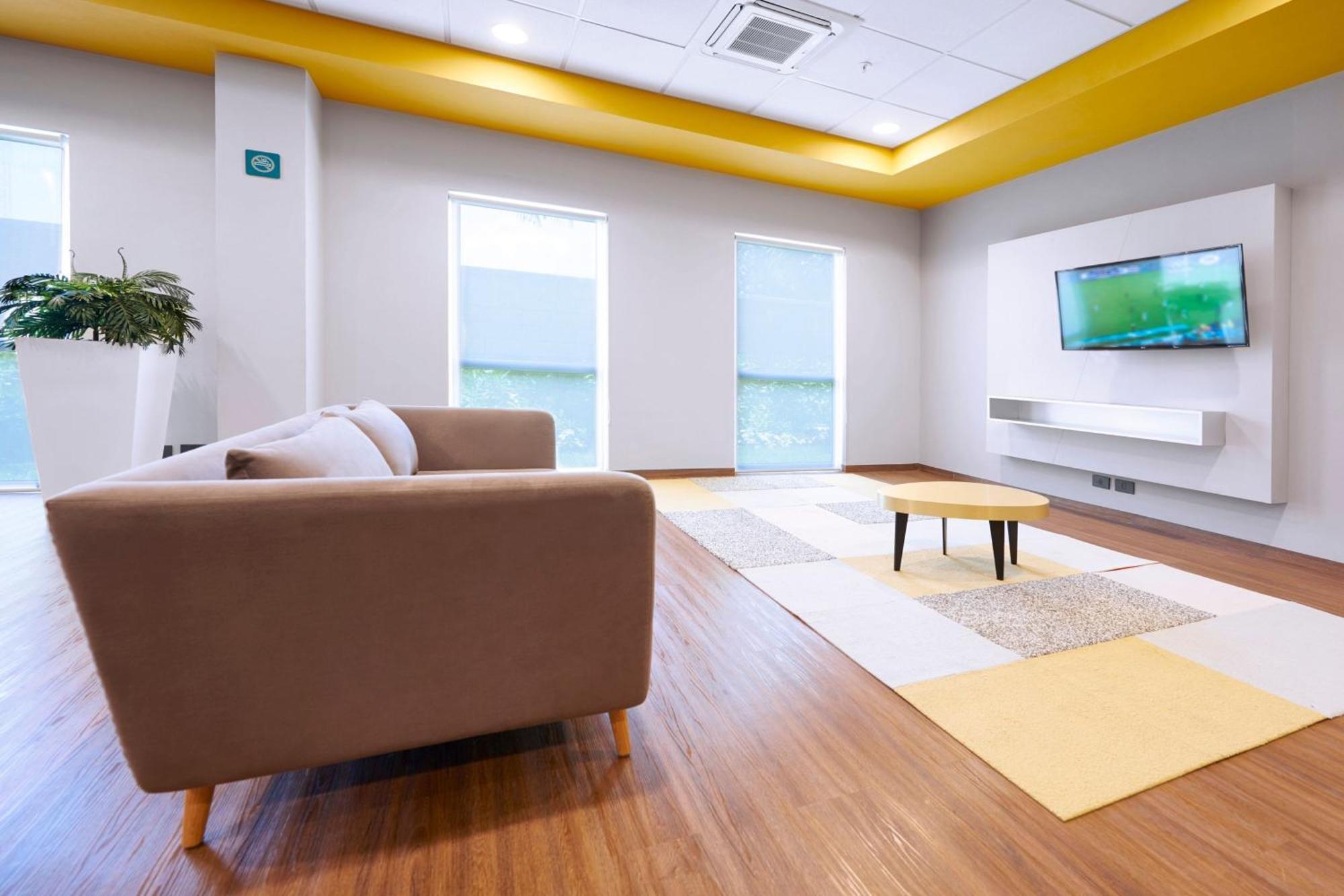 ซิตี้ เอ็กซ์เพรส สวีท สนามบินซีเลา Aparthotel ซิเลา ภายนอก รูปภาพ