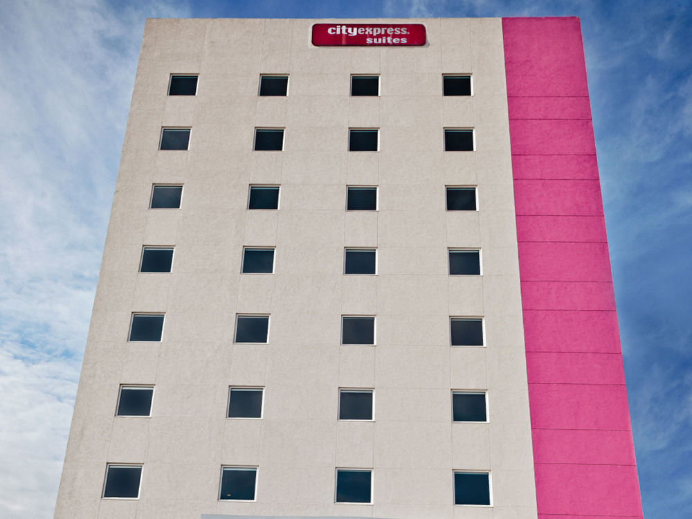 ซิตี้ เอ็กซ์เพรส สวีท สนามบินซีเลา Aparthotel ซิเลา ภายนอก รูปภาพ