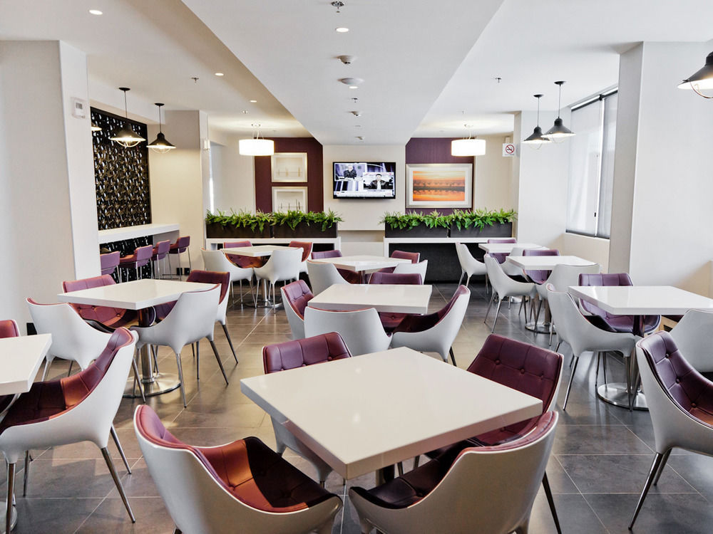 ซิตี้ เอ็กซ์เพรส สวีท สนามบินซีเลา Aparthotel ซิเลา ภายนอก รูปภาพ